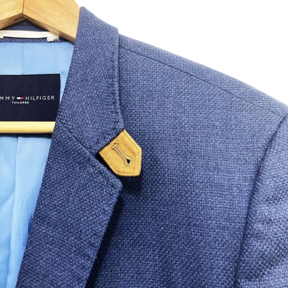 Tommy Hilfiger Tailored Fitted Textured Blue Blazer w/ Elbow Patches 48 / US M - Picture 4 of 13